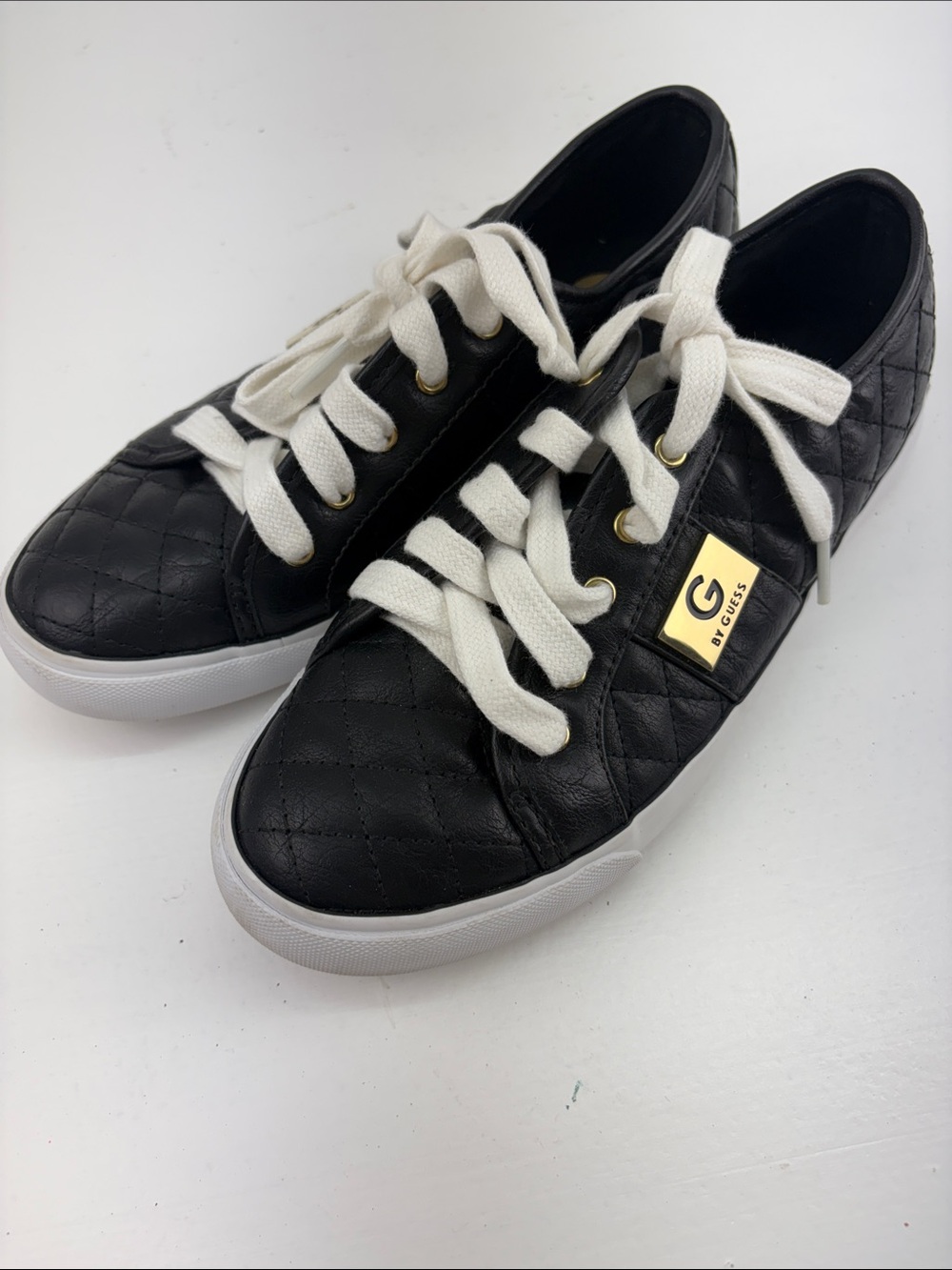 Guess Sneakers‎ Womens 7.5